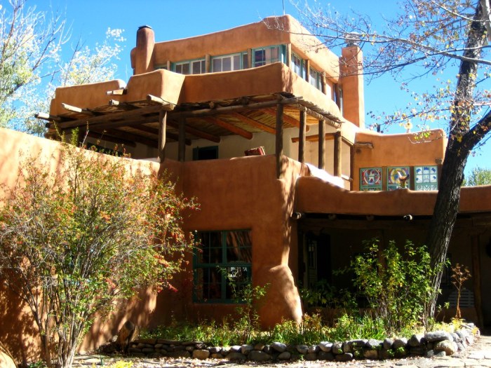 Tony's room mabel dodge luhan house